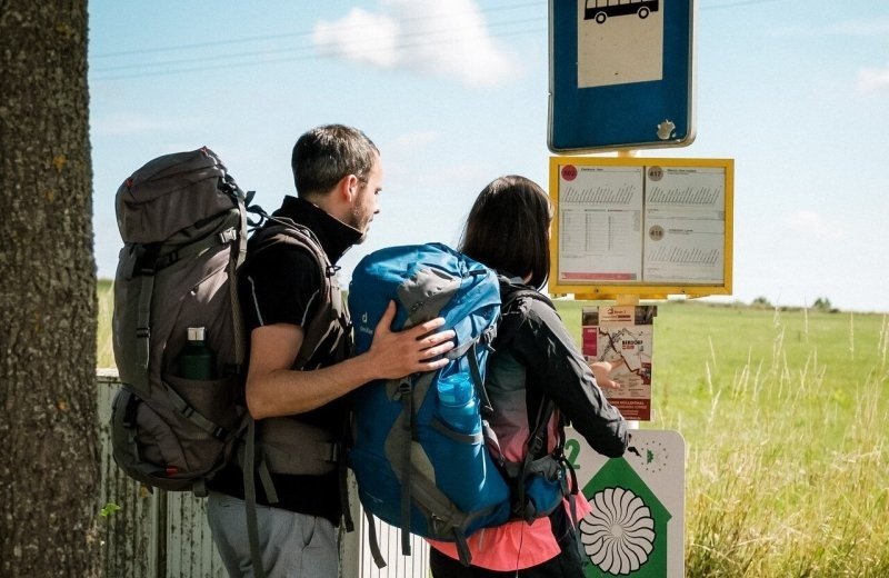 Met de bus naar de wandelroutes